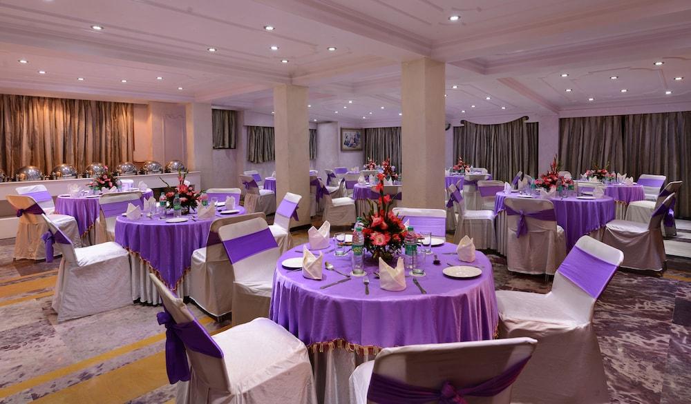 Ashiana Clarks Inn Shimla Extérieur photo